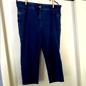 Women's Stretchy Loose Skinny Cropped Jeans